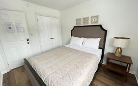 Letitia Heights !C Quiet And Modern Private Bedroom With Shared Bathroom