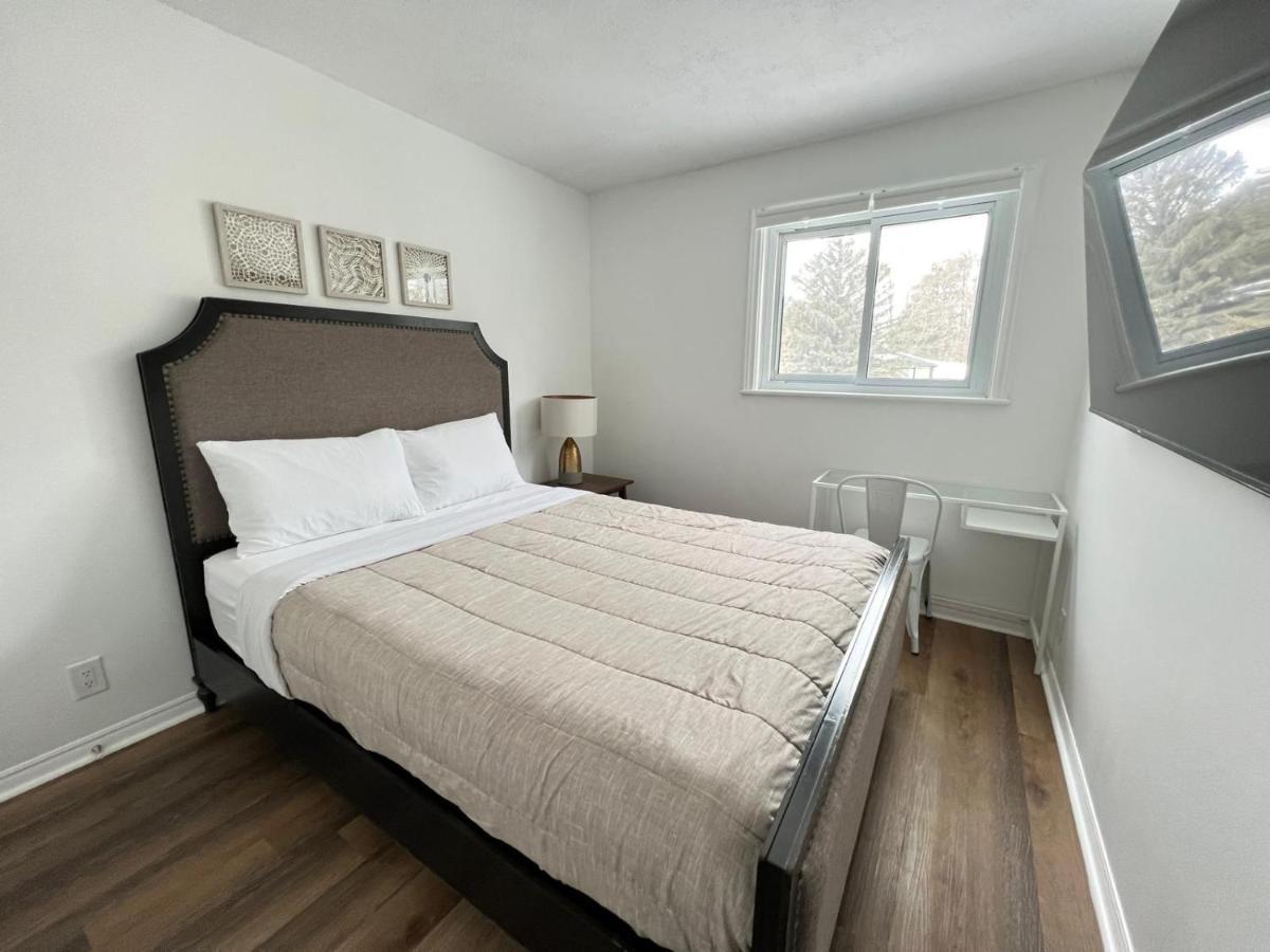 Letitia Heights !C Quiet And Modern Private Bedroom With Shared Bathroom Barrie Exterior photo