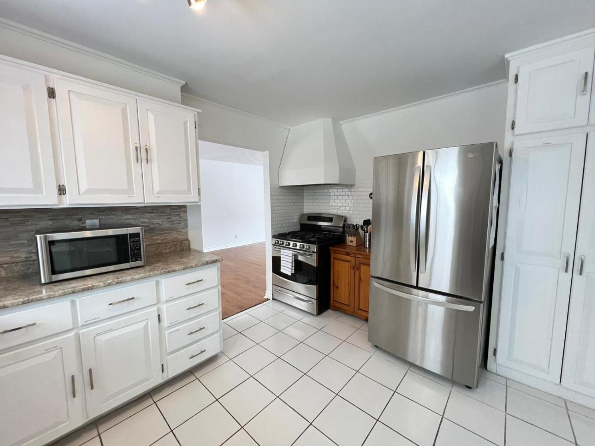 Letitia Heights !C Quiet And Modern Private Bedroom With Shared Bathroom Barrie Exterior photo